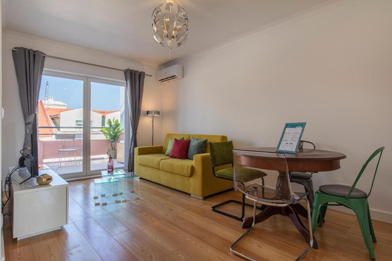 Lovelystay - Sunny 1Bdr Apartment W/Terrace Lisbon Exterior photo