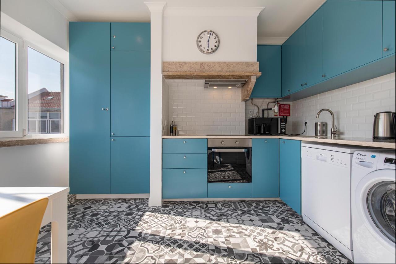 Lovelystay - Sunny 1Bdr Apartment W/Terrace Lisbon Exterior photo